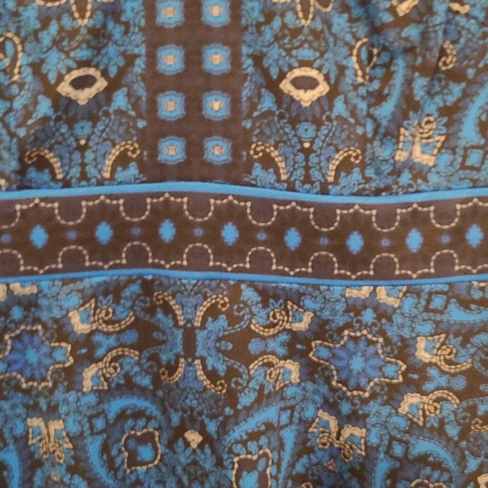 Dress - Picture 3 of 5